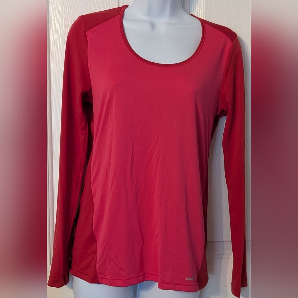 Patagonia red and pink long sleeve shirt Sz:S